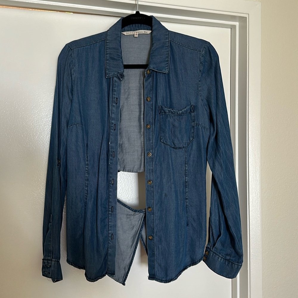 Blouse with open back